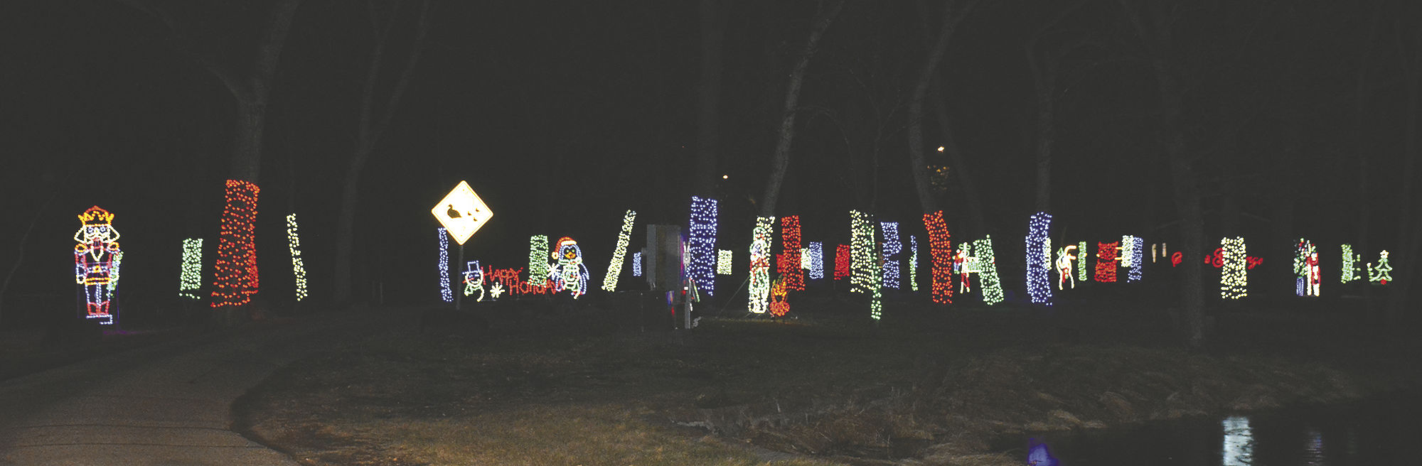 Holiday Lane, Wahpeton Christmas Tree lit up Tuesday